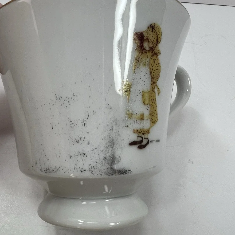 Holly Hobbie Teacup Vintage White Yellow Gold Trim Porcelain Fair Condition